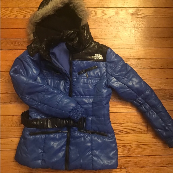 North face puffer jacket - Picture 3 of 3